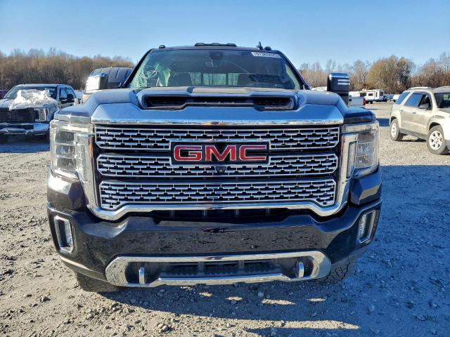 GMC Sierra K2500 Denali Image 4