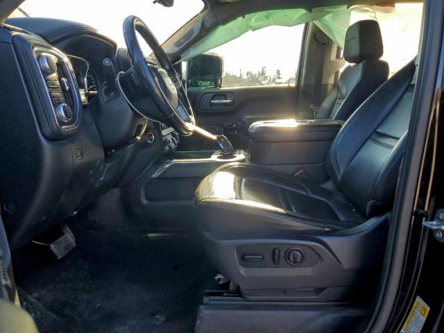 GMC Sierra K2500 Denali Image 5