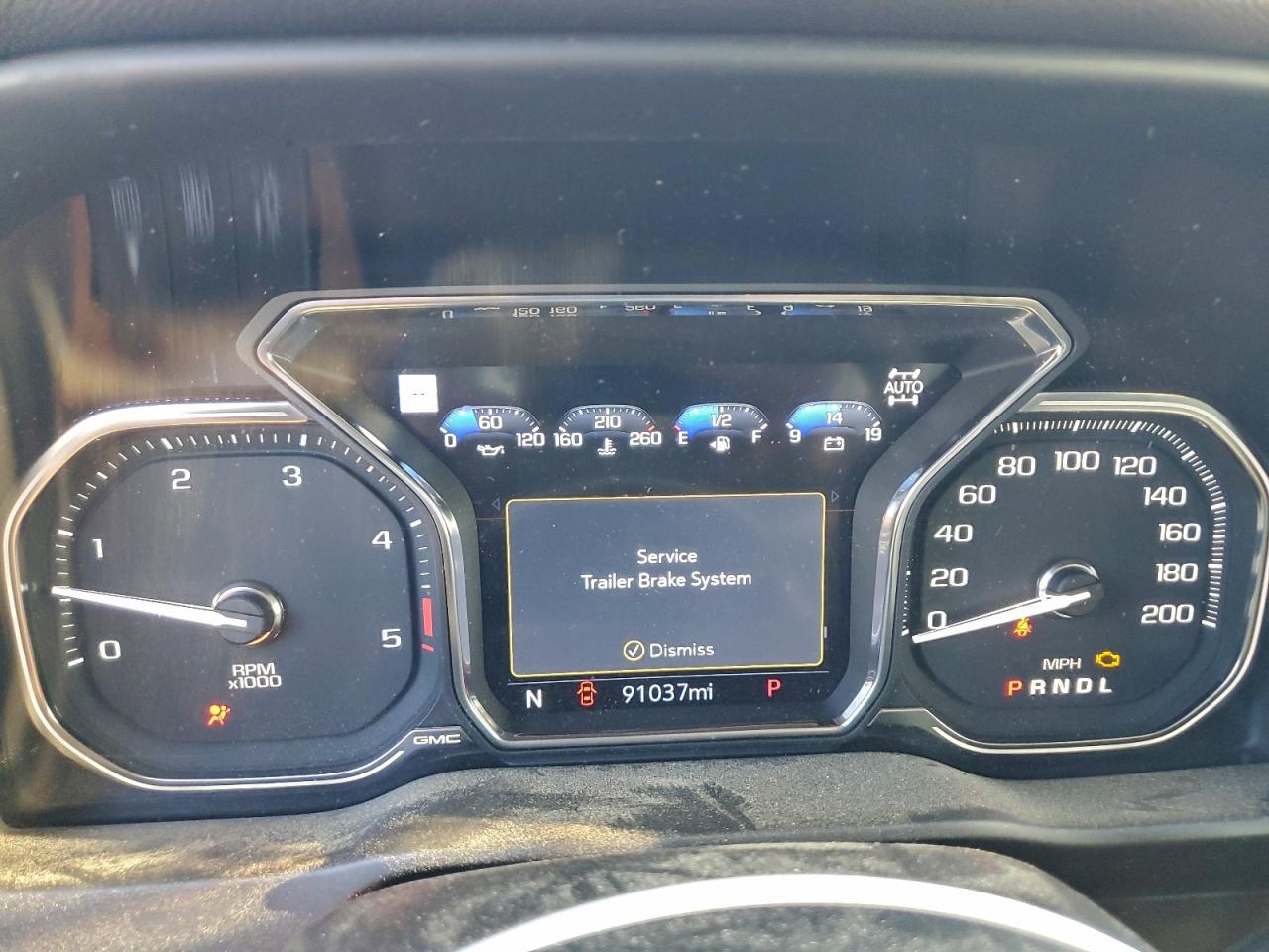 GMC Sierra K2500 Denali Image 8