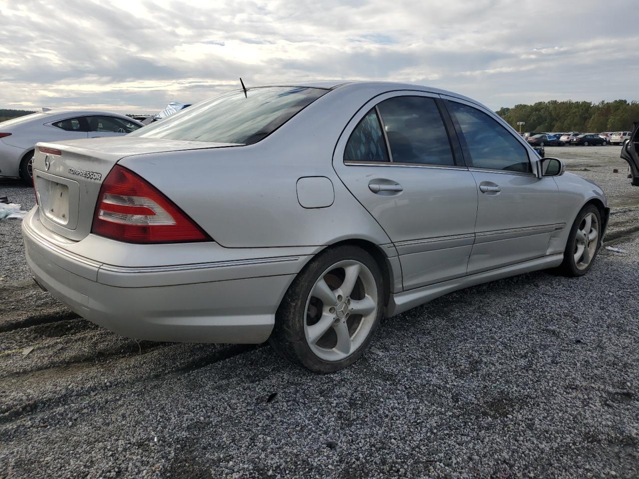 Mercedes-Benz C-Class 230k Sport Sedan Image 4