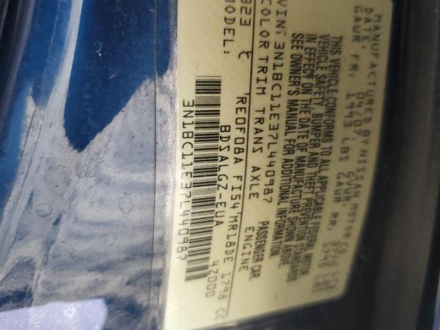 Nissan Versa S Image 7