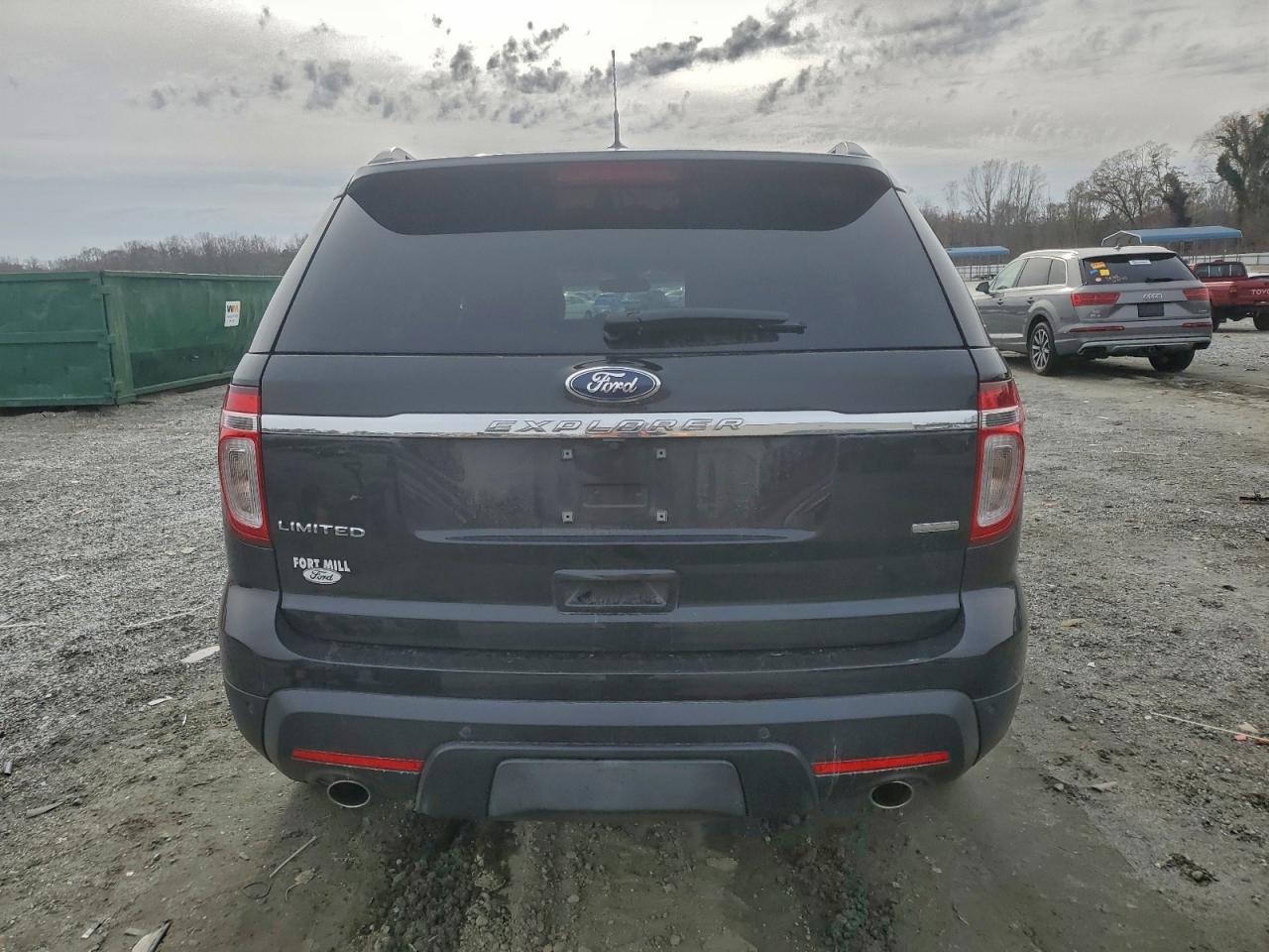 Ford Explorer Limited Image 5