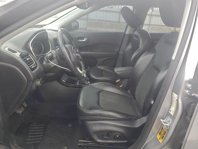 Jeep Compass Latitude Image 12