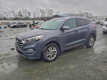  Salvage Hyundai TUCSON