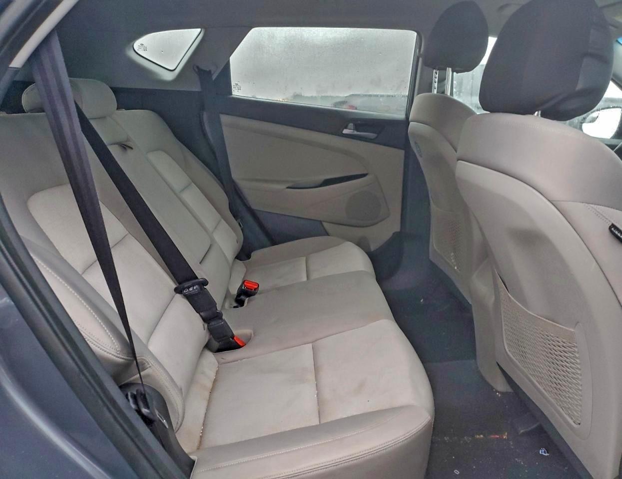 Hyundai TUCSON Limited Image 9