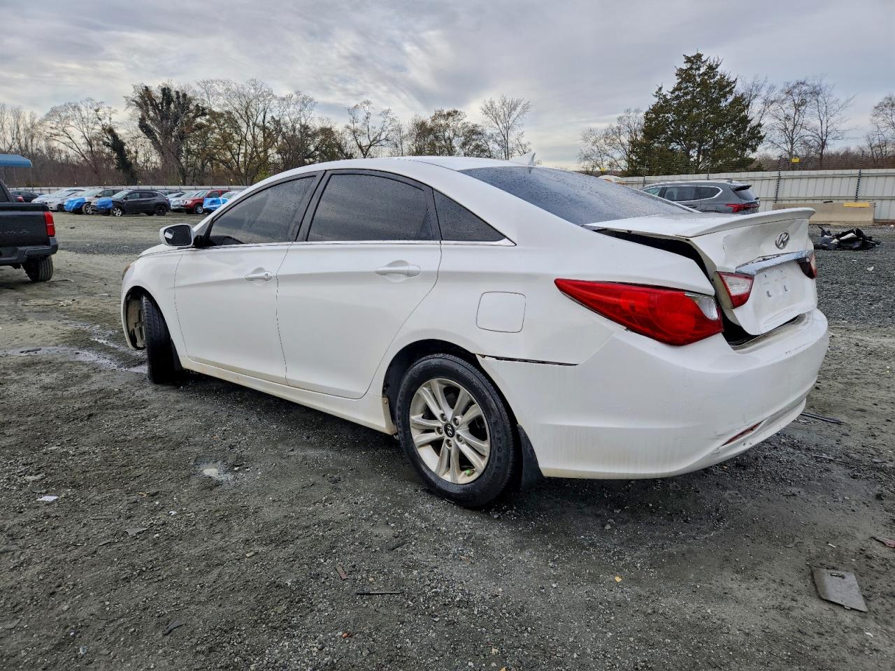 Hyundai SONATA Gls Image 10