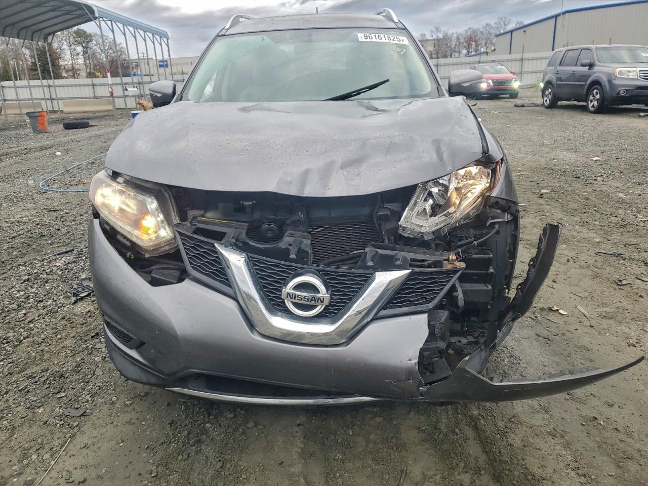 Nissan Rogue S Image 3