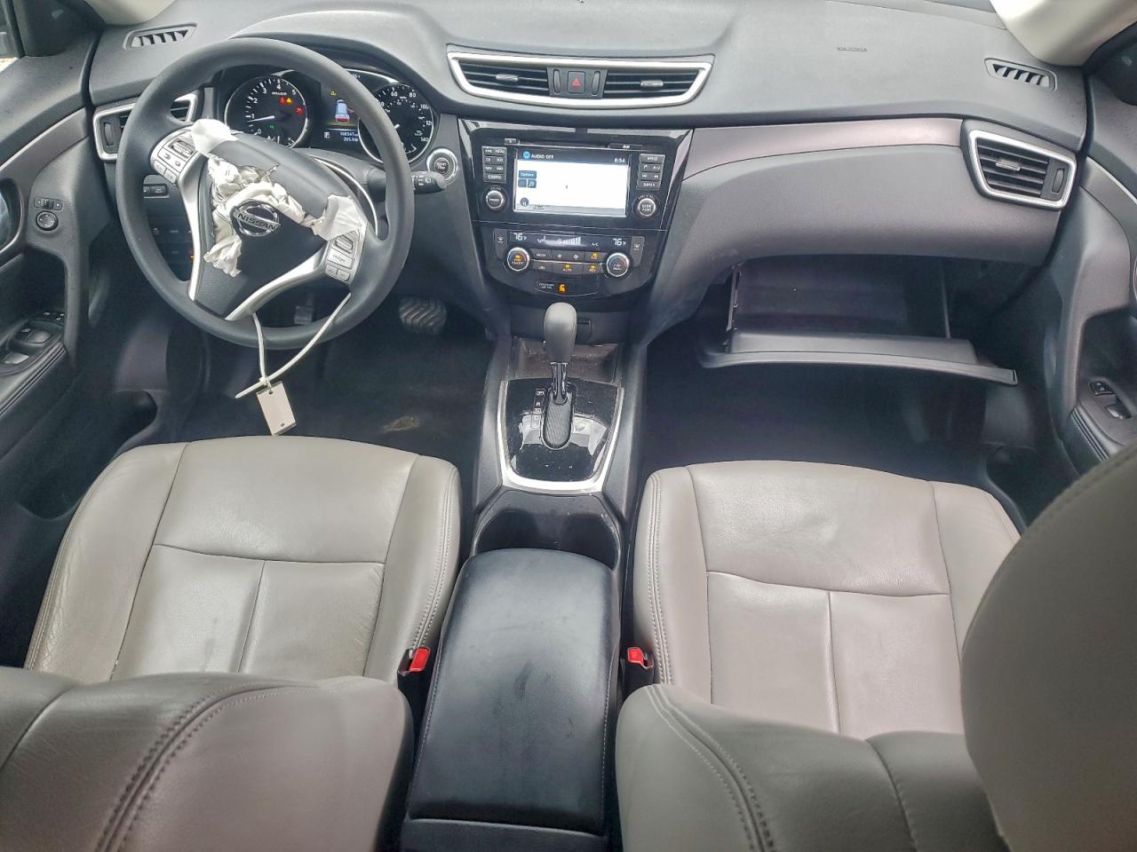 Nissan Rogue S Image 5