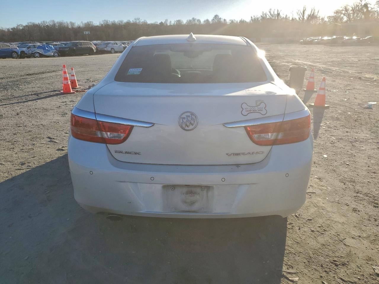 Buick Verano Image 10