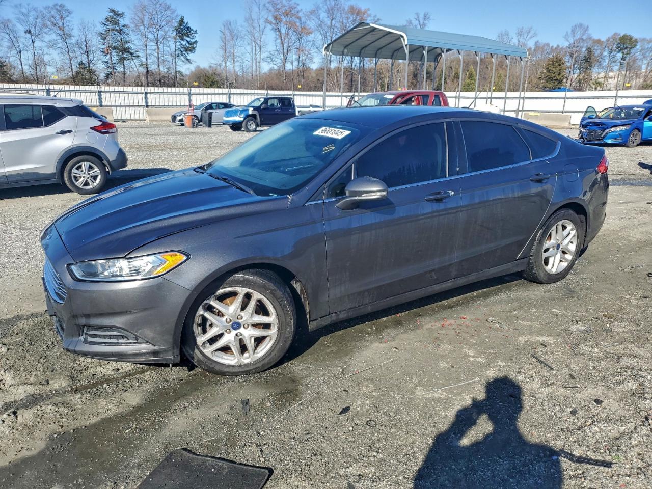 Ford Fusion Se Image 1