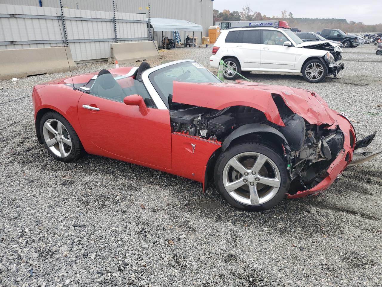 Pontiac Solstice Image 6