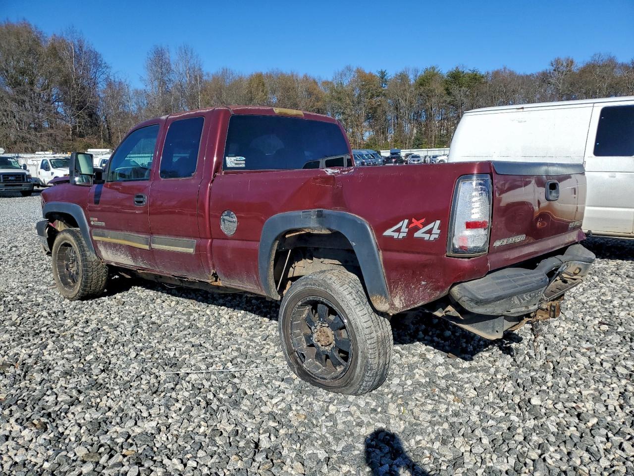 Chevrolet Silverado K2500 Heavy Duty Image 2