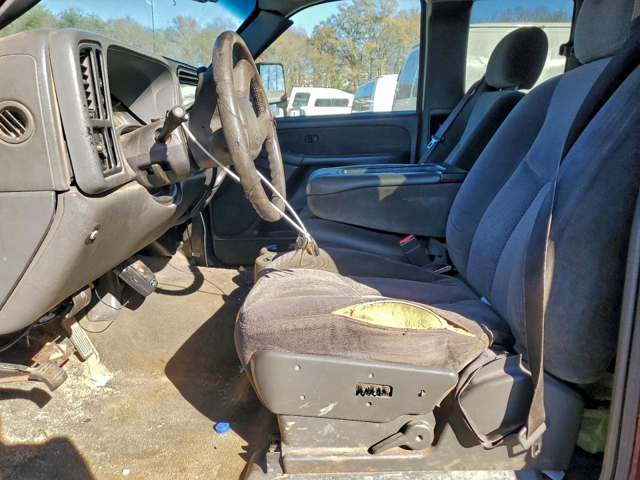 Chevrolet Silverado K2500 Heavy Duty Image 6