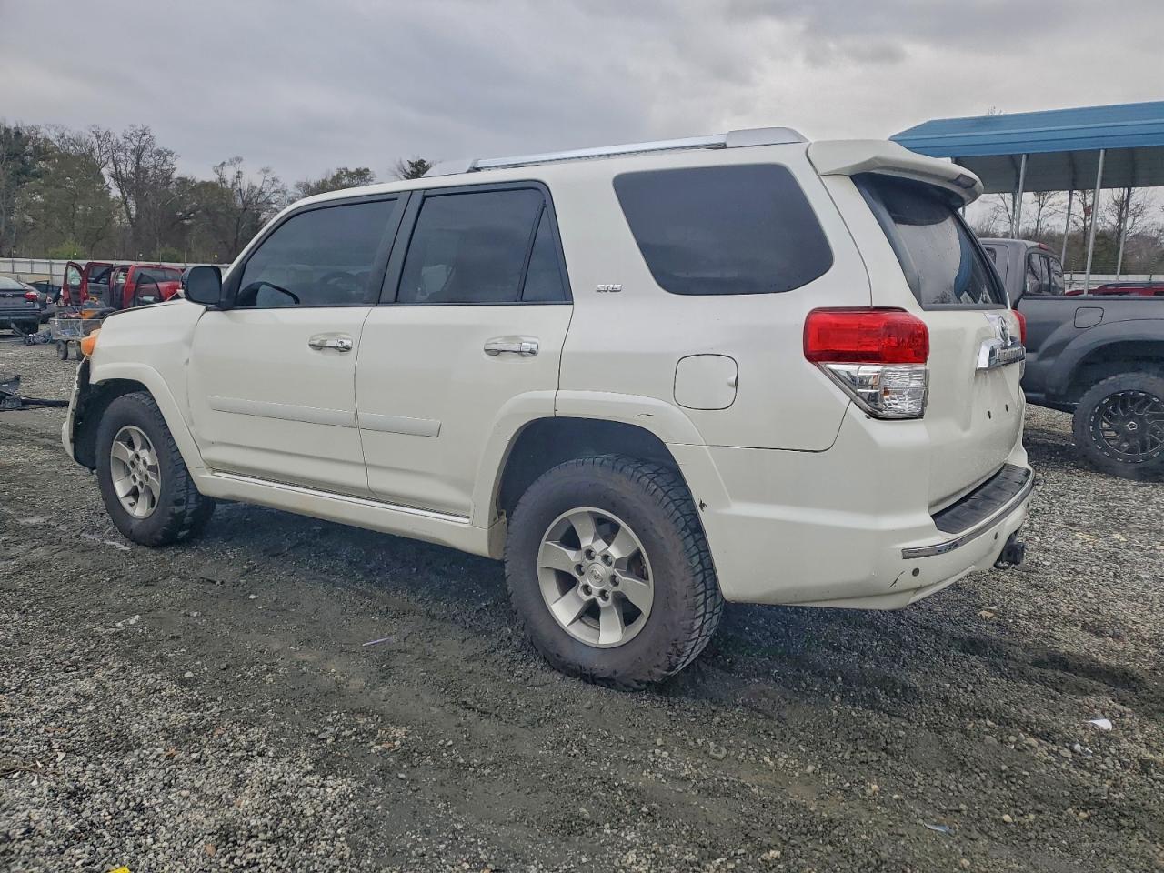 Toyota 4Runner Sr5 Image 10