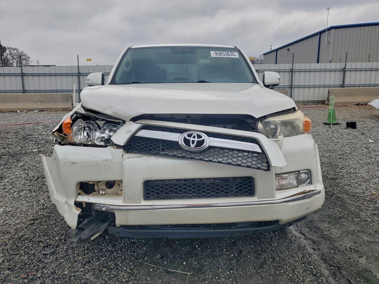 Toyota 4Runner Sr5 Image 4