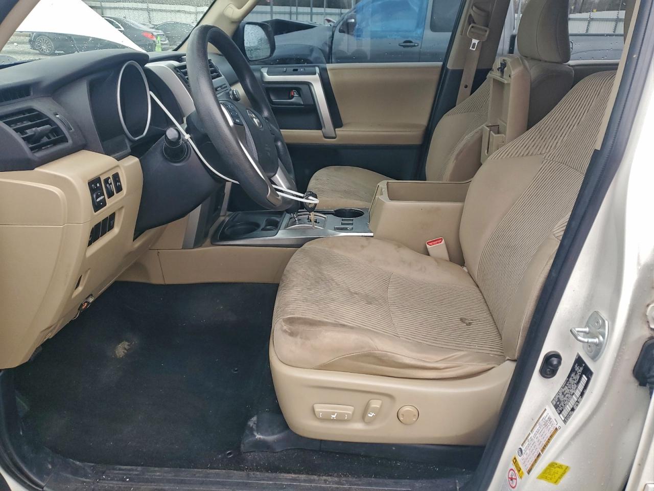 Toyota 4Runner Sr5 Image 9