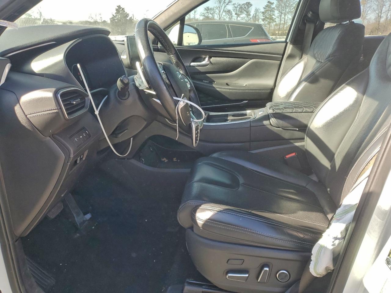 Hyundai SANTA FE Calligraphy Image 3