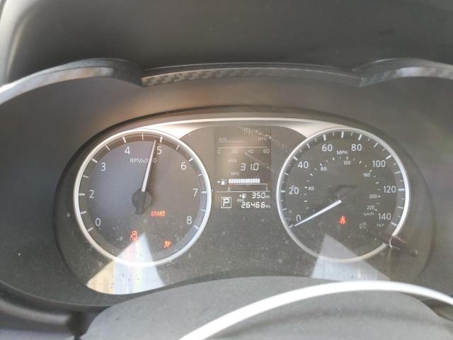 Nissan Versa S Image 8