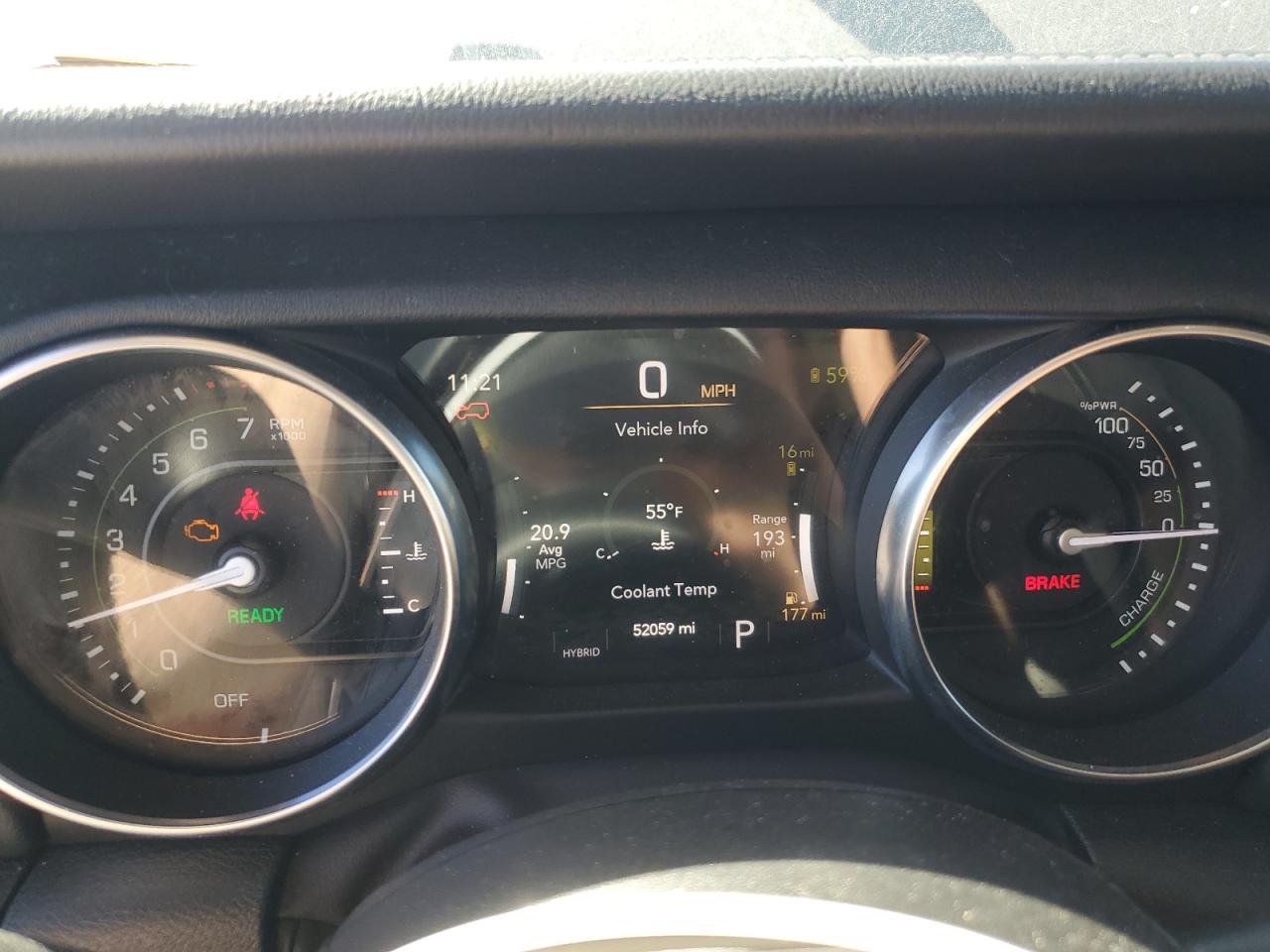 Jeep Wrangler Sahara 4xe Image 6