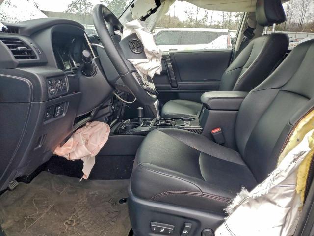 Toyota 4Runner Sr5 Premium Image 2