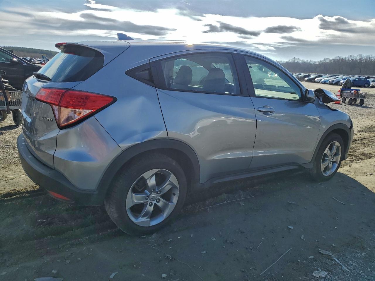 Honda HR-V Lx Image 2