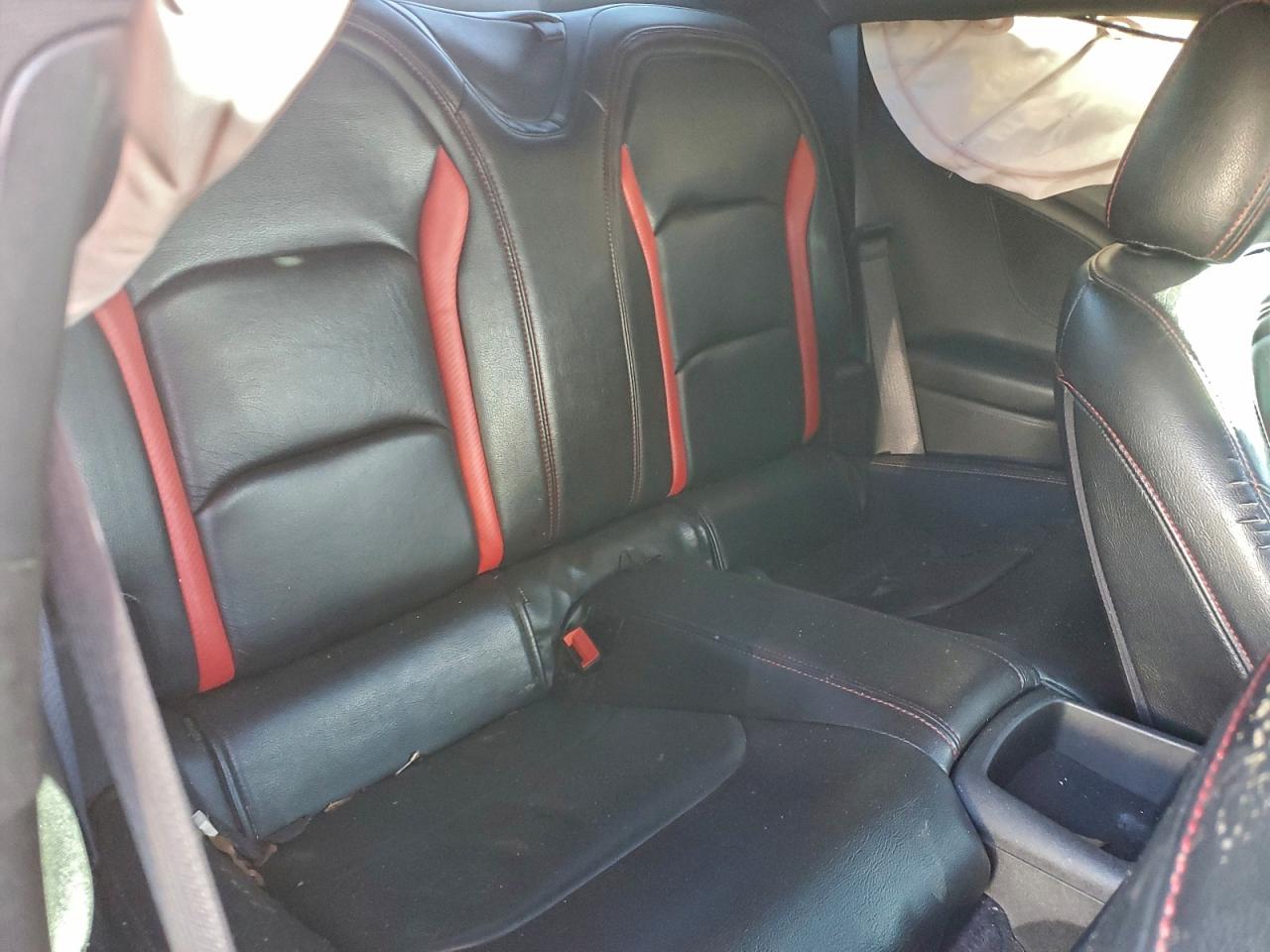 Chevrolet Camaro Lt Image 10