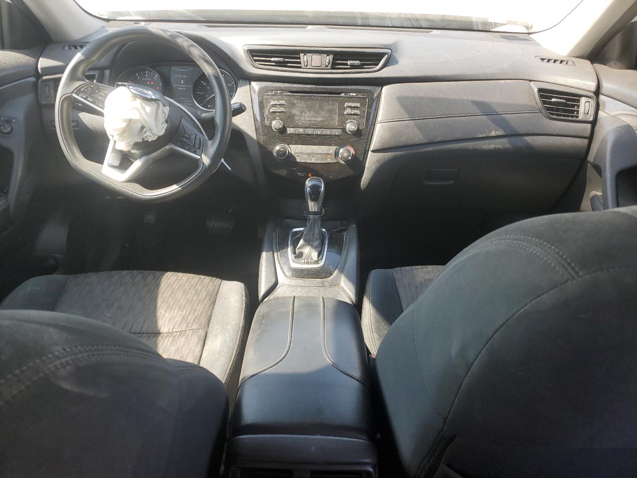 Nissan Rogue S Image 4