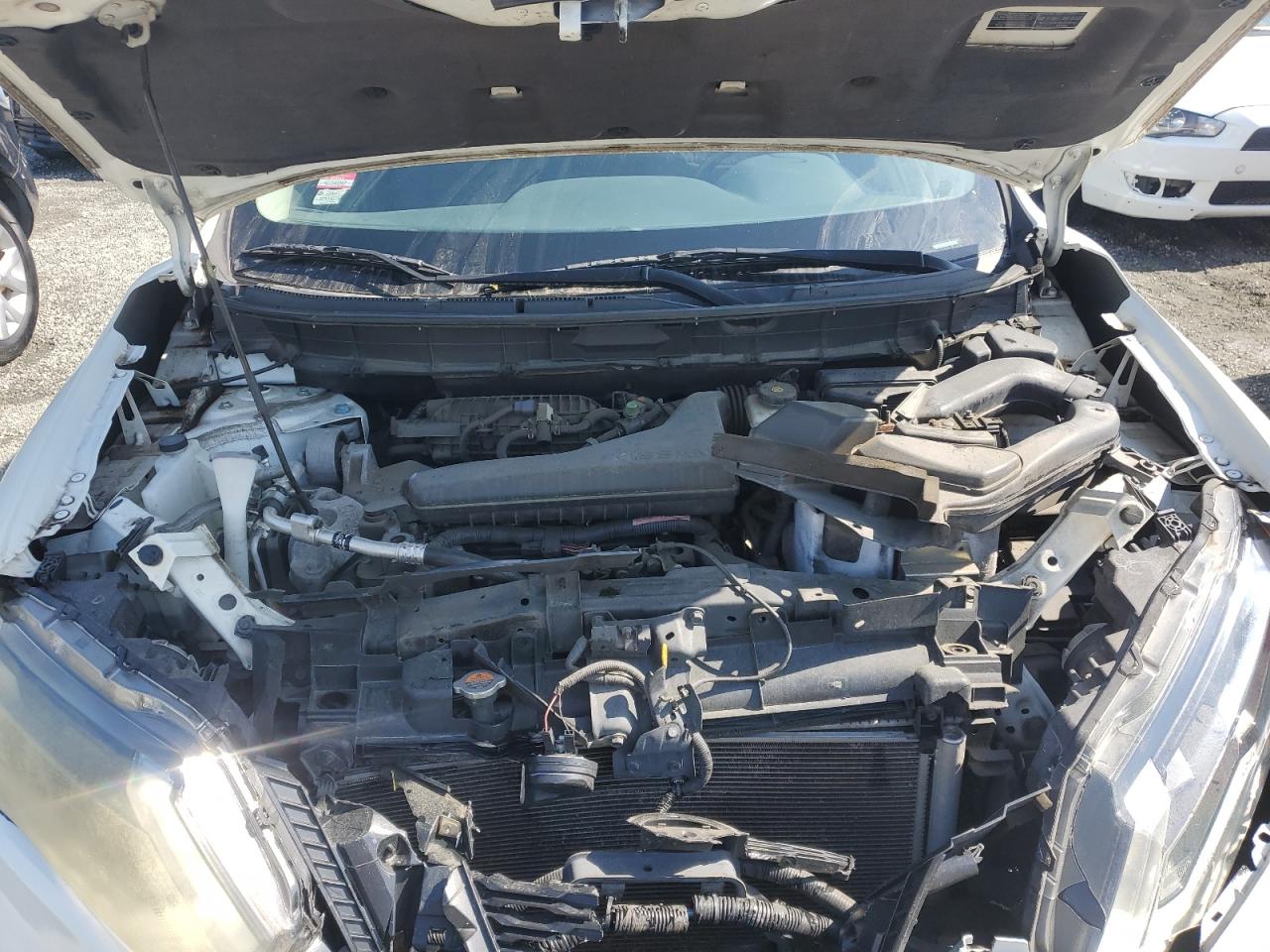 Nissan Rogue S Image 12