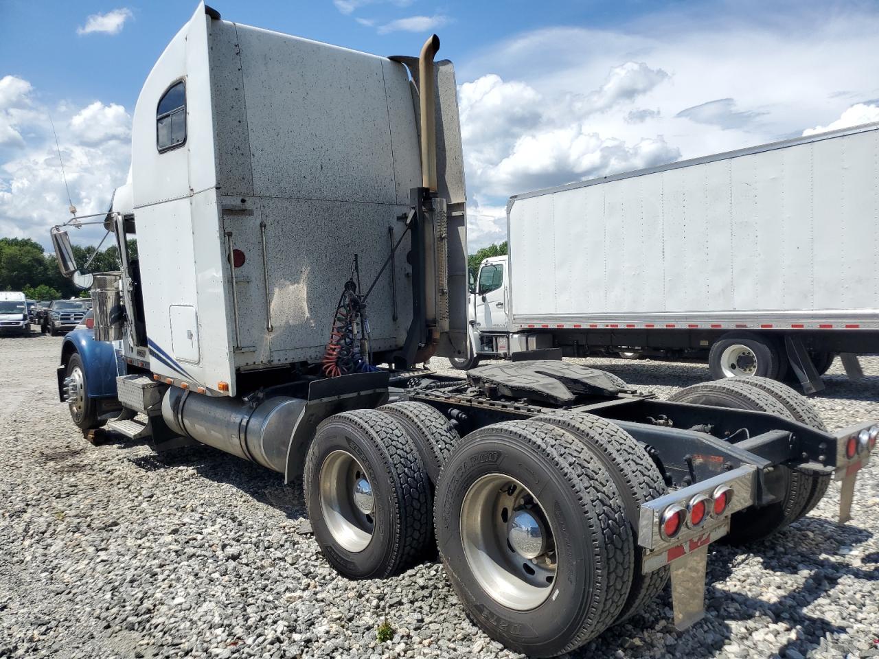 Freightliner Fld120 Fld120 Image 8