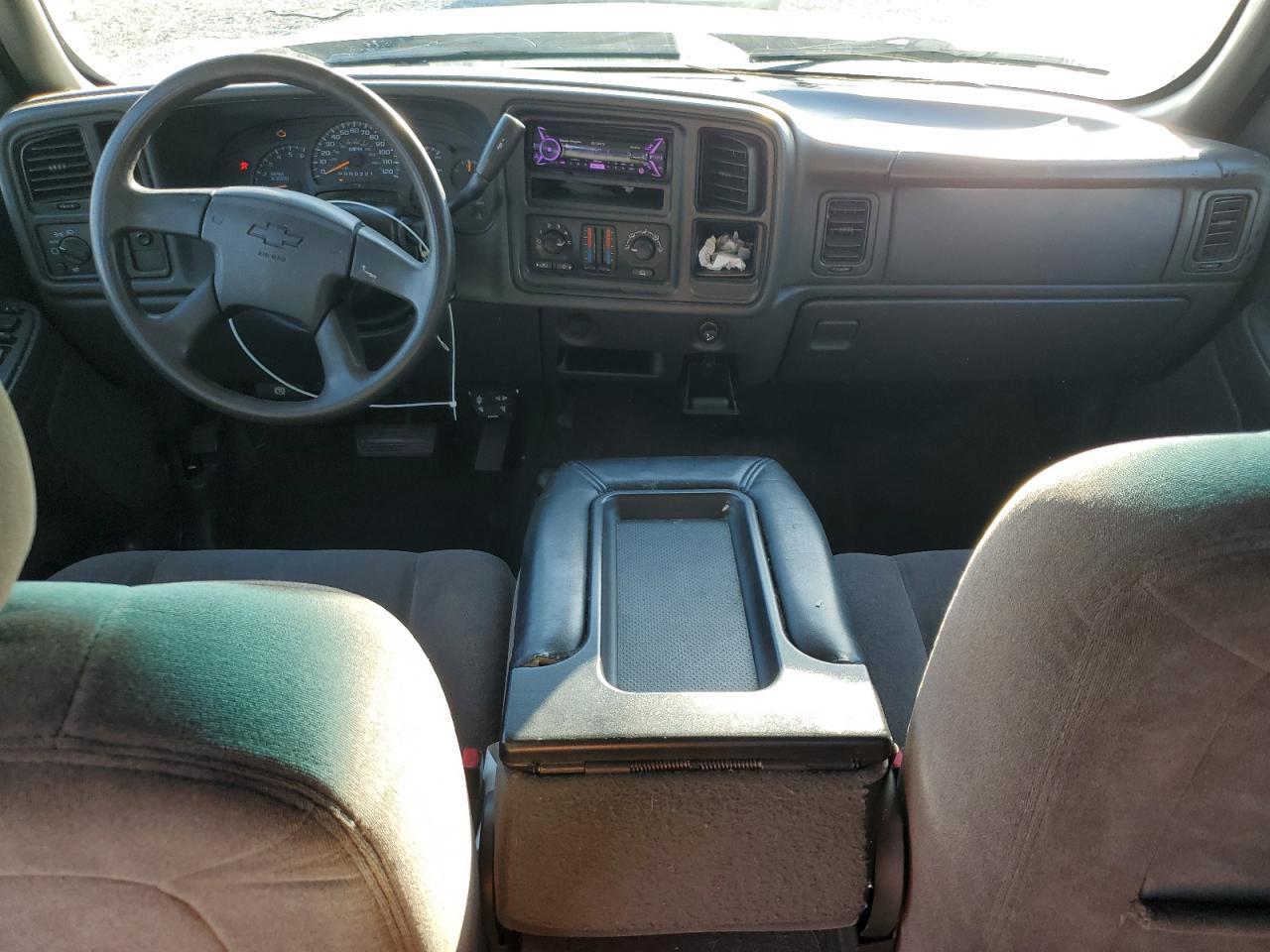 Chevrolet Silverado K1500 Classic Crew Cab Image 8