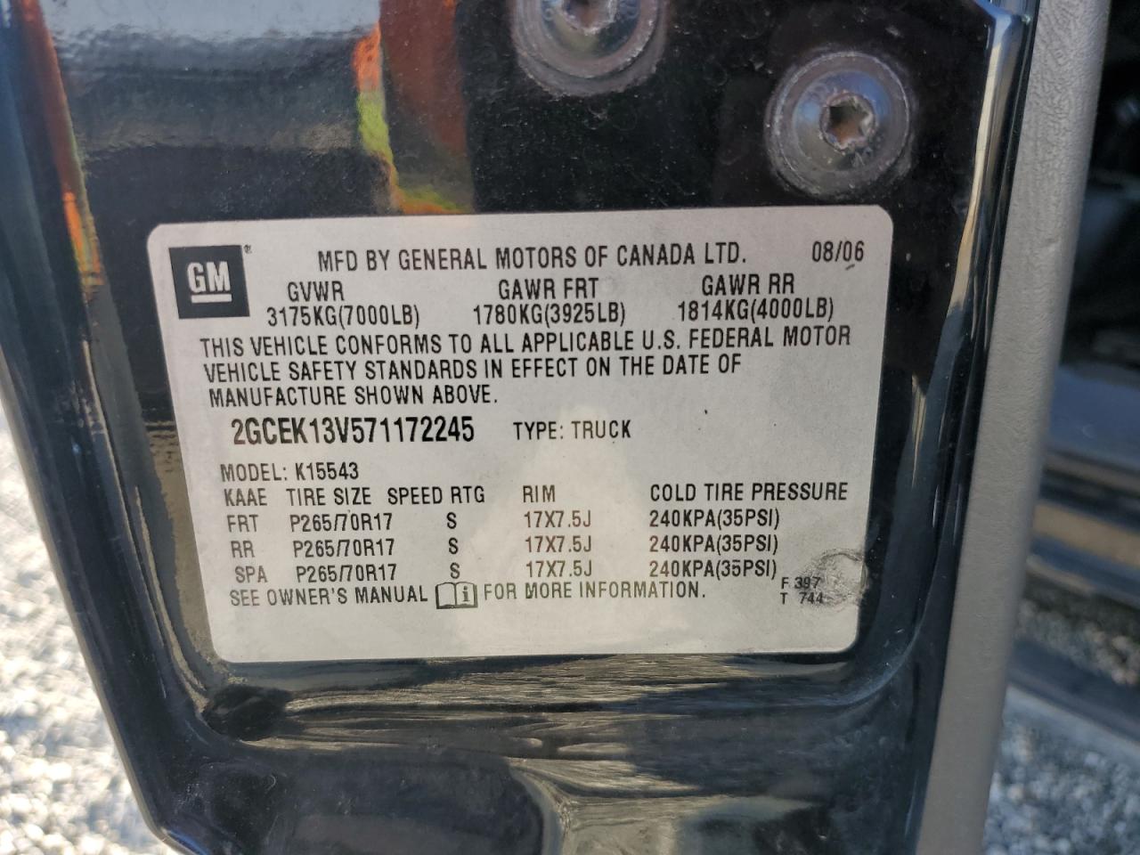 Chevrolet Silverado K1500 Classic Crew Cab Image 12