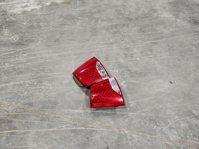 Kia Sorento Base Image 9