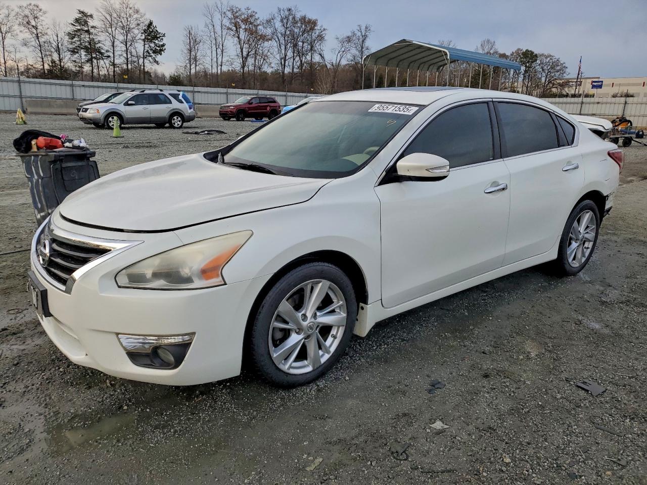 Nissan Altima 2.5 Image 1
