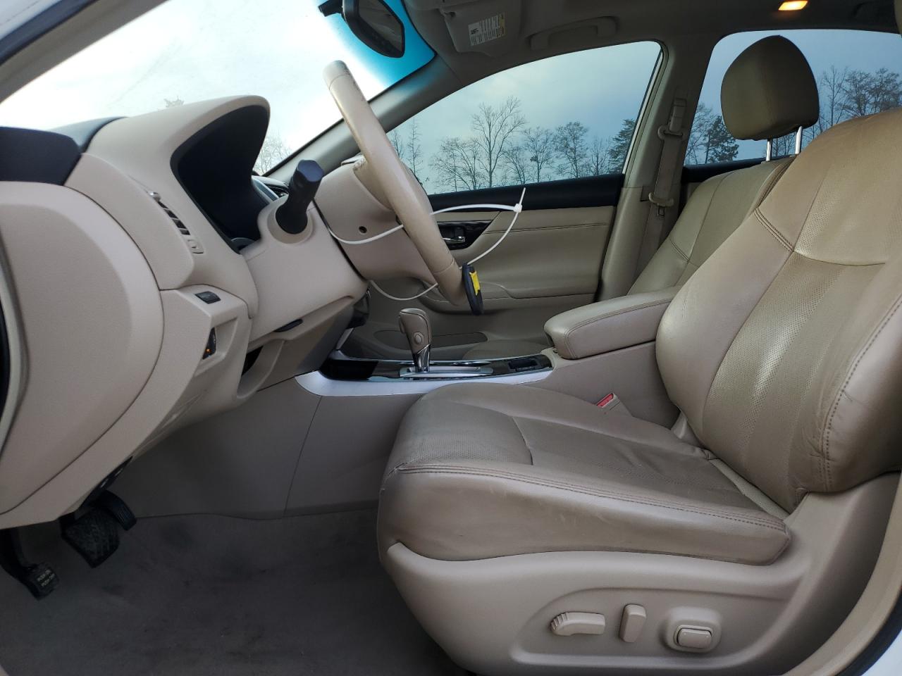 Nissan Altima 2.5 Image 9