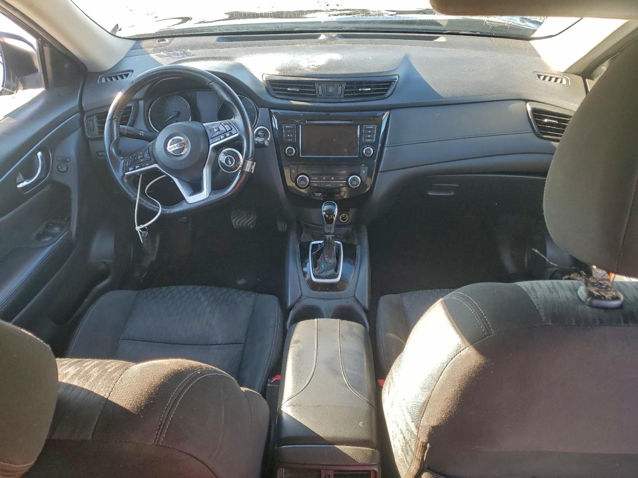 Nissan Rogue S Image 5