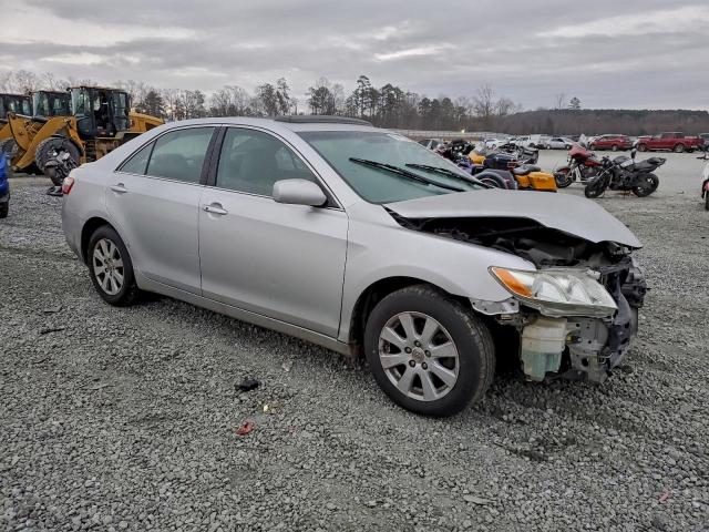 Toyota Camry Se Image 2