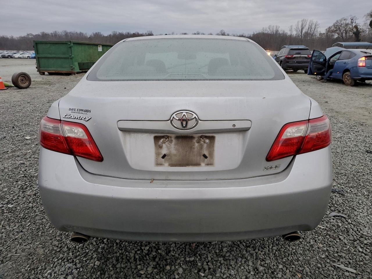 Toyota Camry Se Image 7