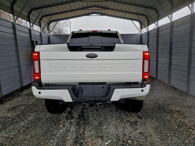 Ford F-250 Super Duty Image 12