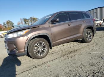  Salvage Toyota Highlander