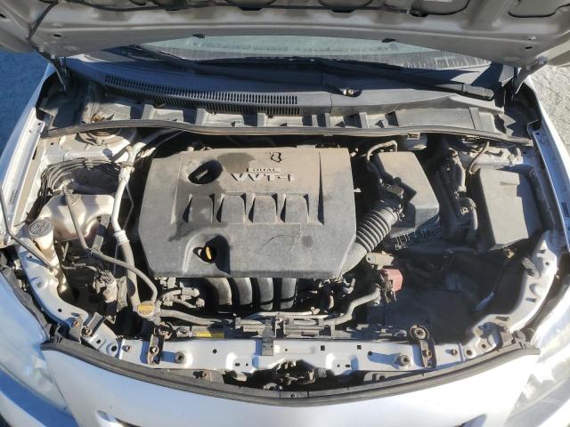 Toyota Corolla Base Image 12