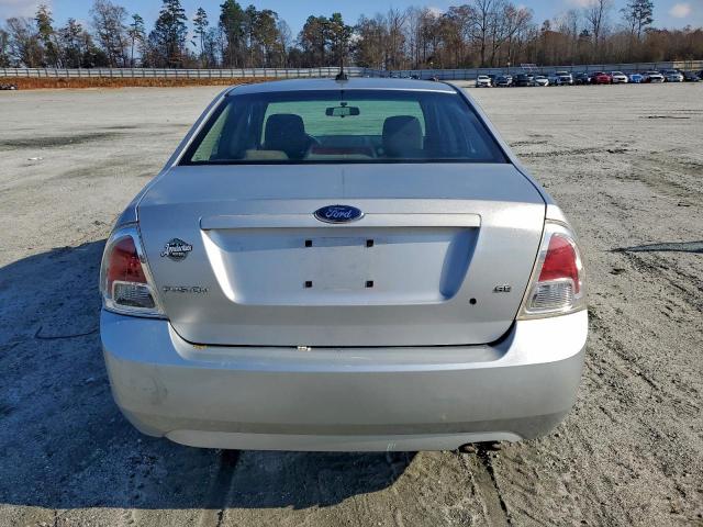 Ford Fusion Se Image 2