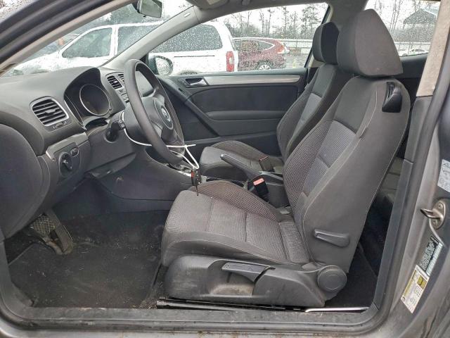 Volkswagen Golf Image 11