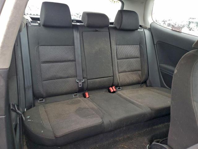 Volkswagen Golf Image 6