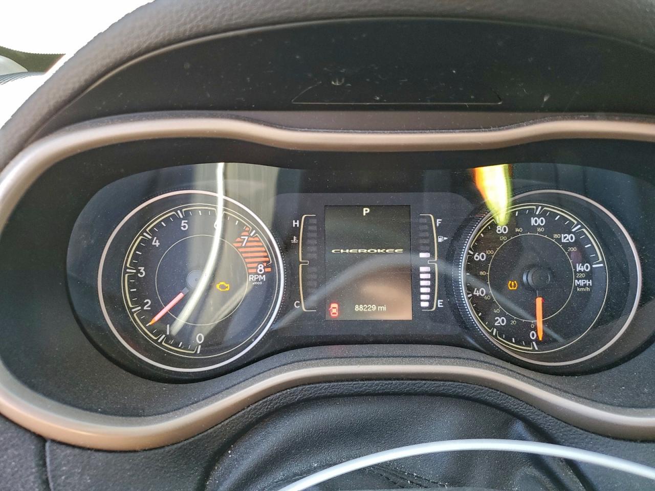 Jeep Grand Cherokee Latitude Image 6