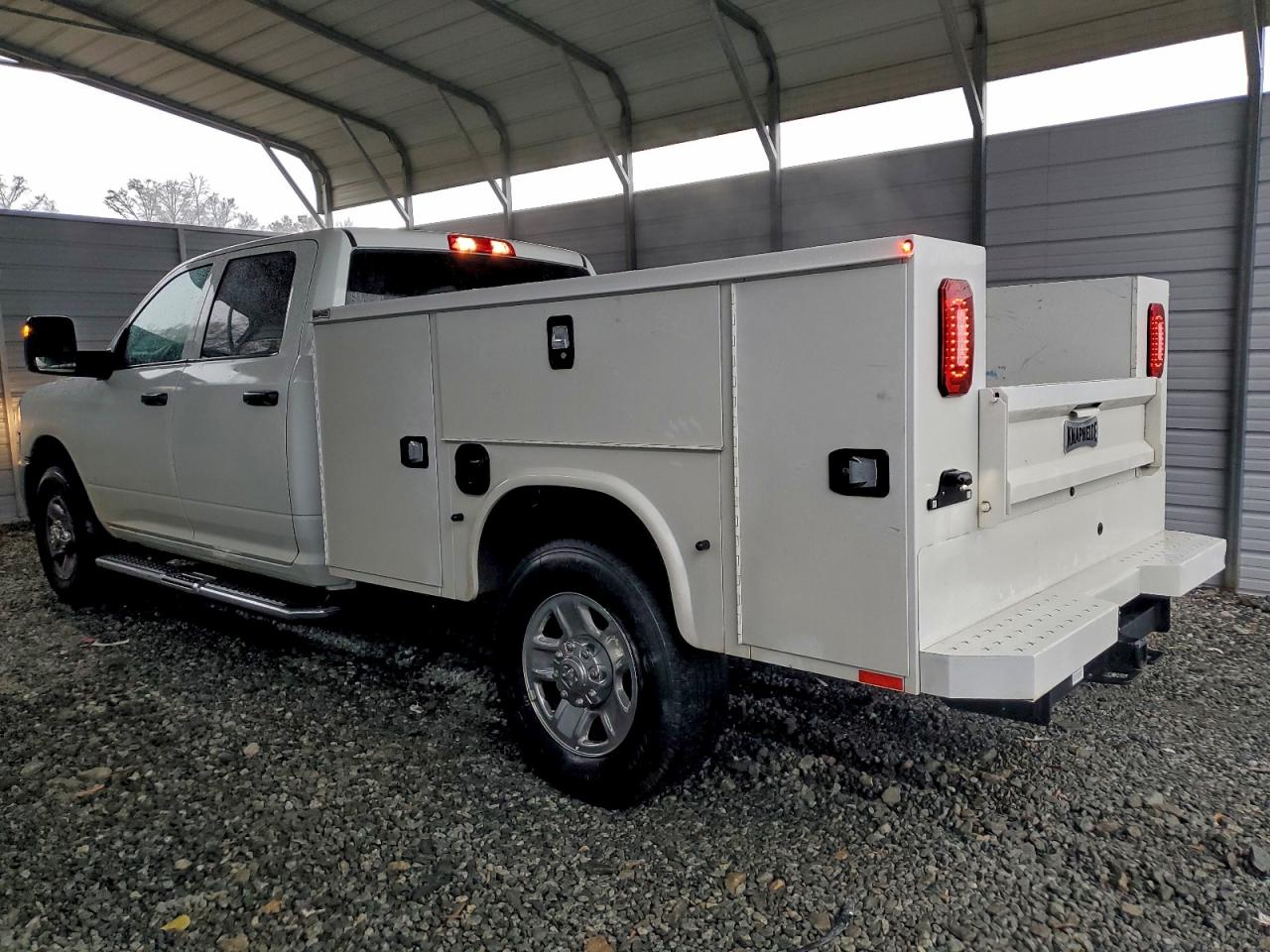 Ram 2500 Tradesman Image 2