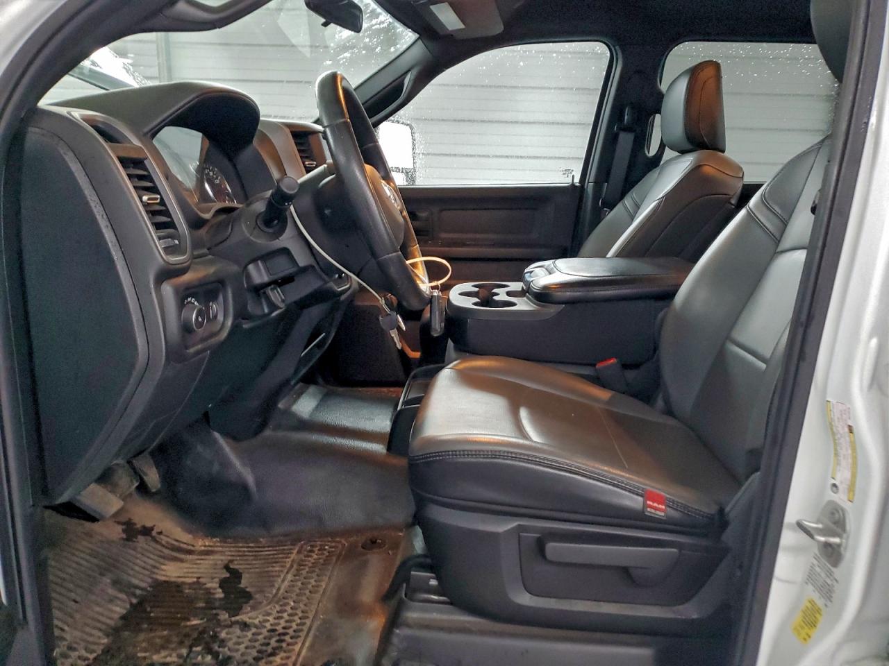 Ram 2500 Tradesman Image 4