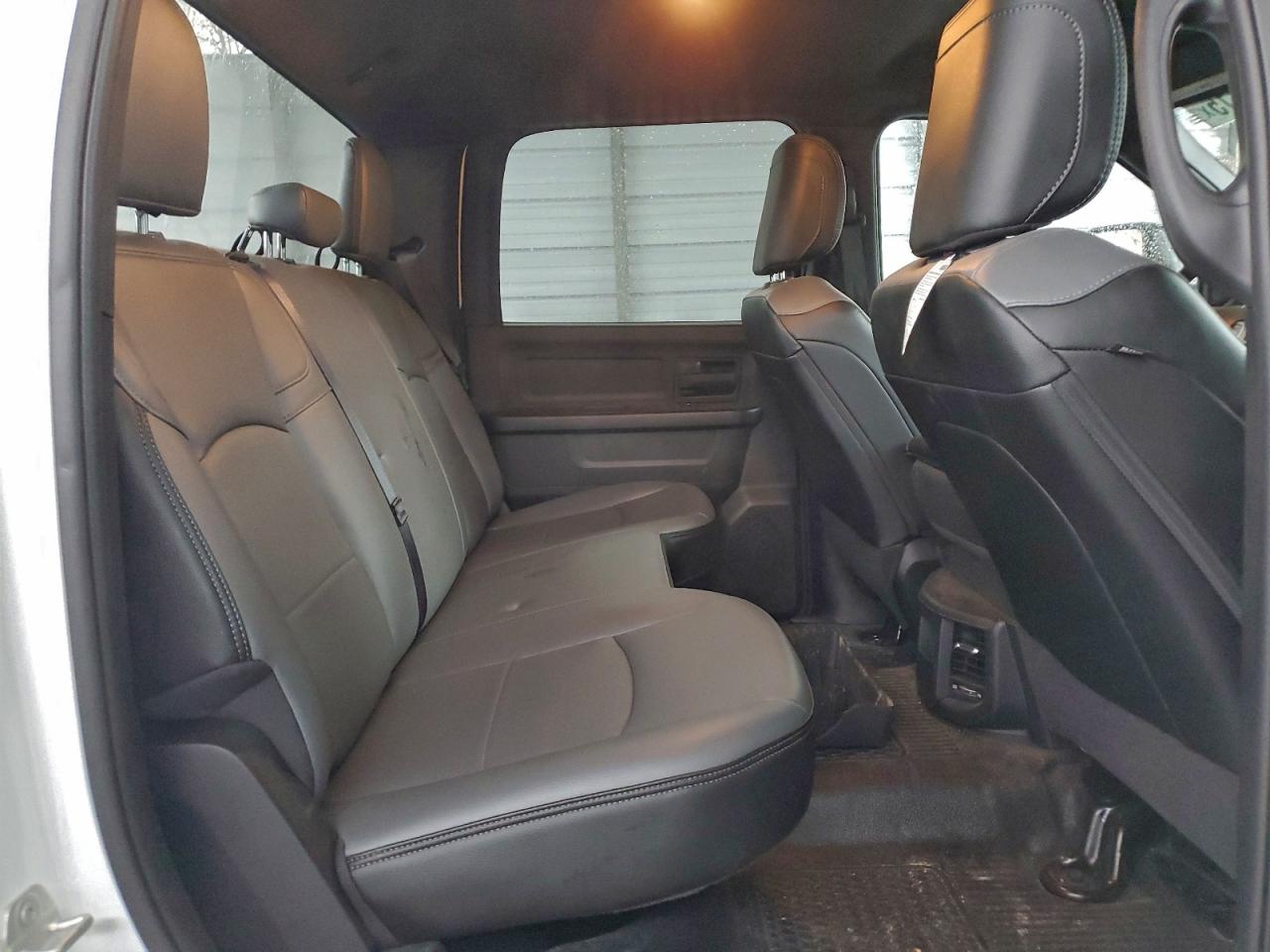 Ram 2500 Tradesman Image 9