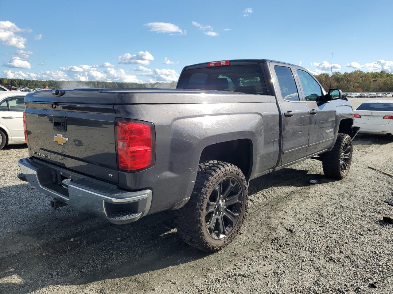Chevrolet Silverado C1500 Lt Image 8