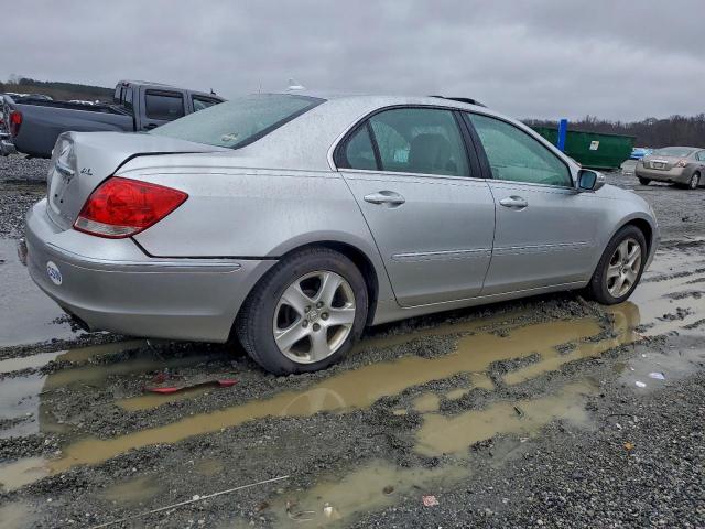 Acura RL Image 3