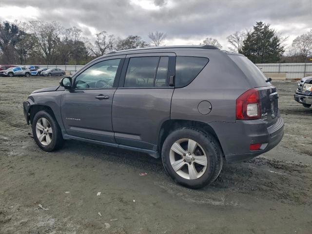 Jeep Compass Latitude Image 3